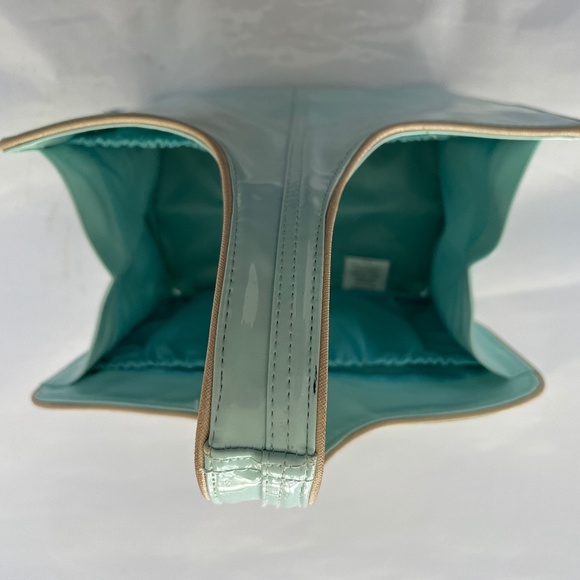Inter Design Carryall Tote 4 Pockets Waterproof  Vegan Leather Expands Seafoam G - Picture 7 of 7